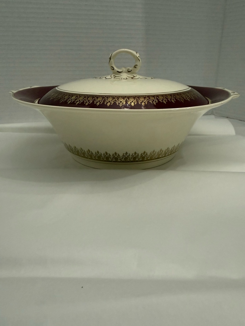 VTG Myott Elizabeth II Crowning Burgundy Covered Tureen Vegetable Dish Like New!